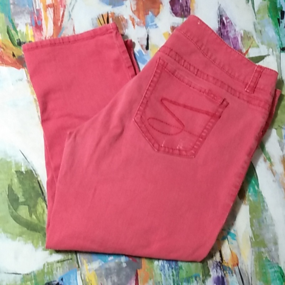 Coral Capri Jeans